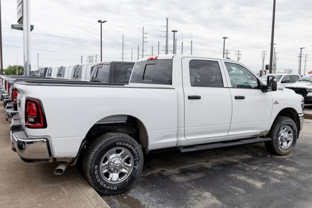 New 2026 Ram 2500 TRADESMAN CREW CAB 4X4 6'4 BOX Pickup