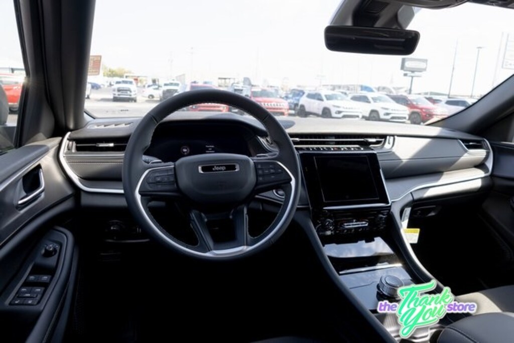 New 2025 Jeep Grand Cherokee LAREDO X 4X4 Sport Utility