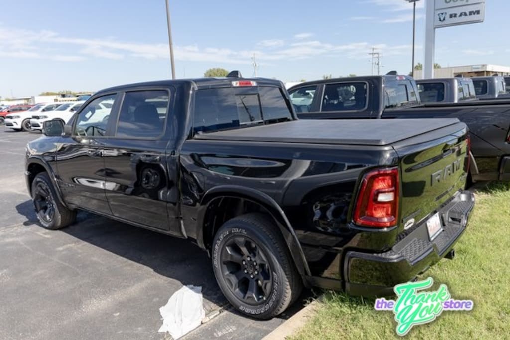 New 2026 Ram 1500 BIG HORN CREW CAB 4X4 5'7 BOX Pickup