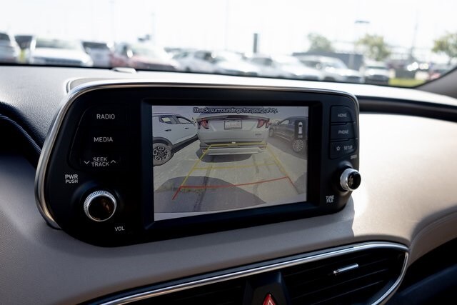 2020 Hyundai Santa Fe SEL photo 3