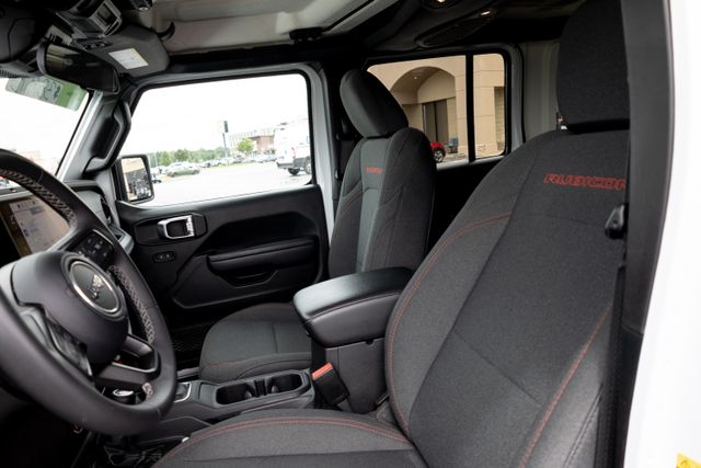 2025 Jeep Wrangler 4-Door Rubicon - Photo 13