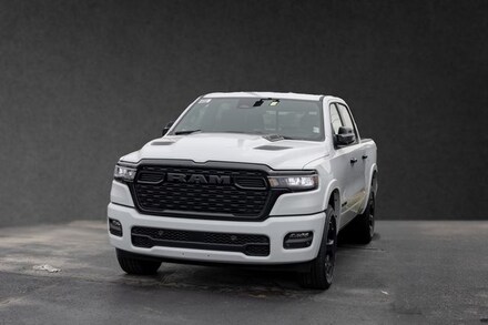 2026 Ram 1500 BIG HORN CREW CAB 4X4 5'7 BOX Pickup 1C6SRFFP0TN190676