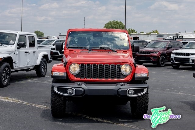 2025 Jeep Gladiator Sport photo 3