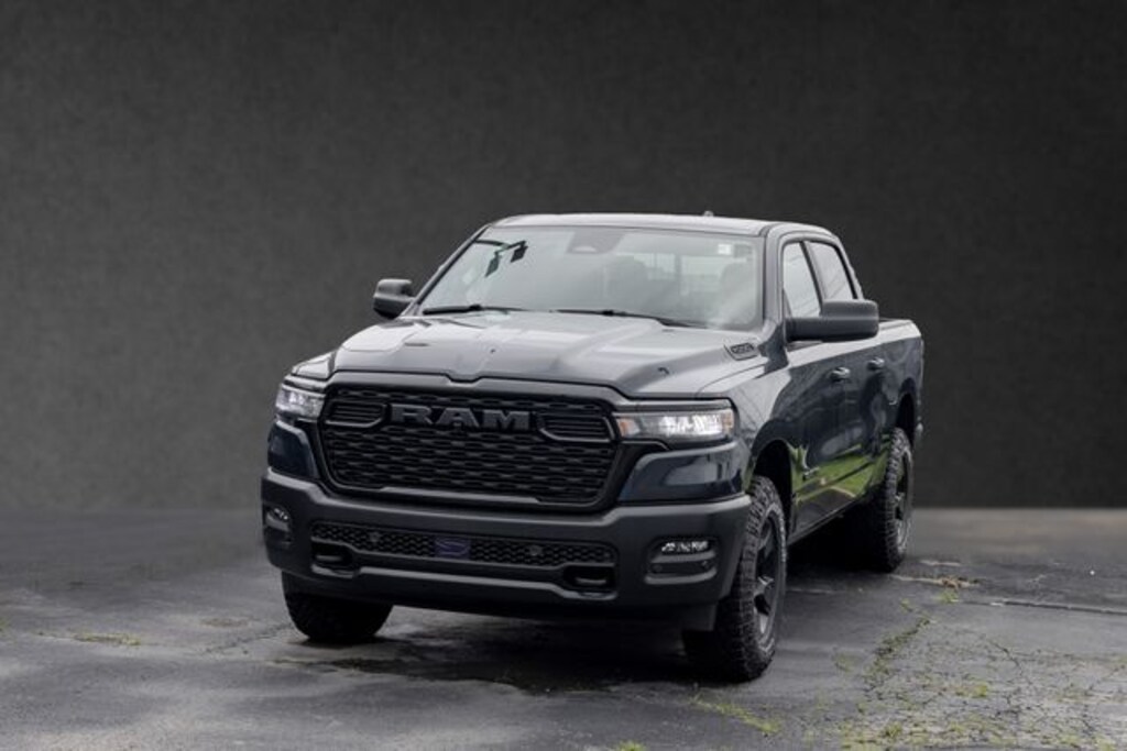 New 2026 Ram 1500 WARLOCK CREW CAB 4X4 5'7 BOX Pickup