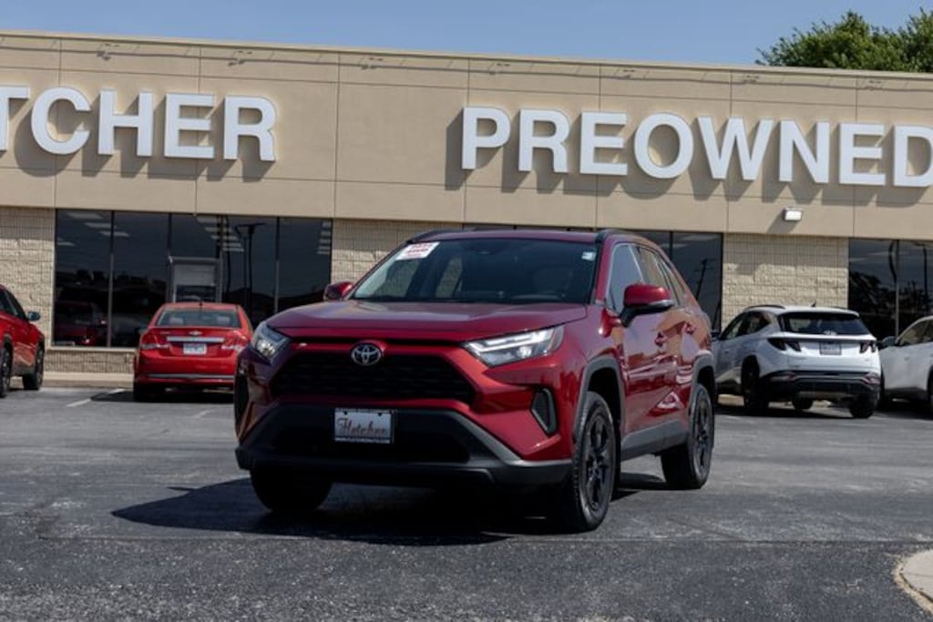 Used 2025 Toyota RAV4 XLE SUV