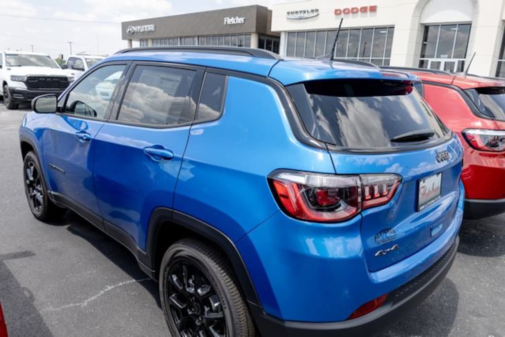 New 2026 Jeep Compass LATITUDE ALTITUDE 4X4 Sport Utility