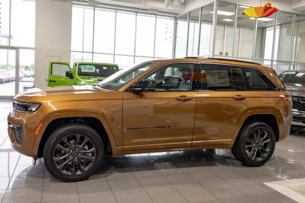 New 2026 Jeep Grand Cherokee LIMITED RESERVE 4X4 Sport Utility