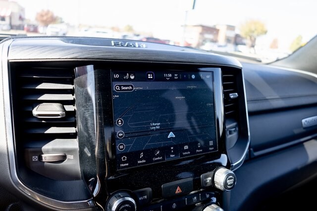 2024 Ram 1500 Laramie photo 3