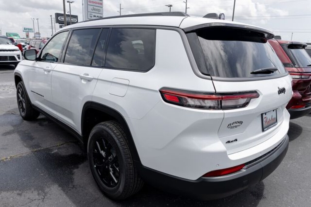 New 2026 Jeep Grand Cherokee L LAREDO ALTITUDE 4X4 Sport Utility