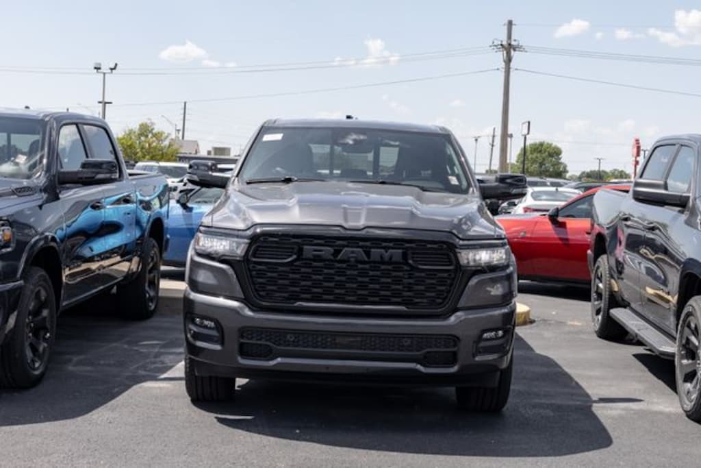 New 2026 Ram 1500 BIG HORN CREW CAB 4X4 5'7 BOX Pickup