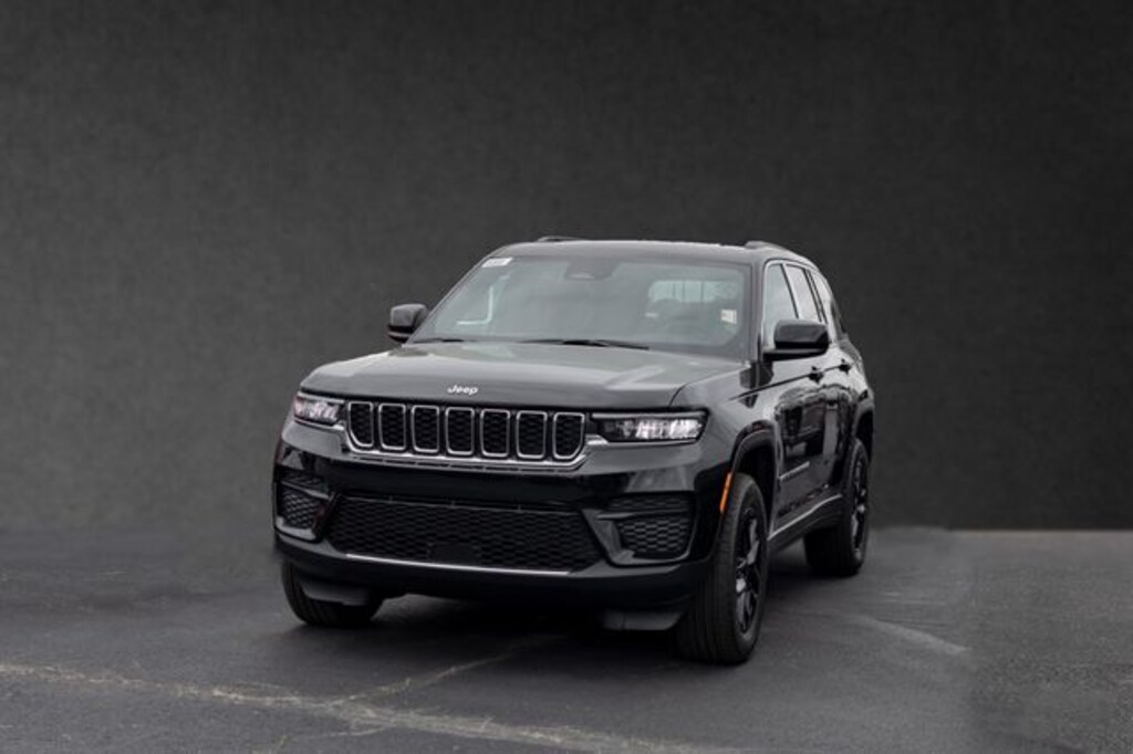 New 2026 Jeep Grand Cherokee LAREDO X 4X4 Sport Utility