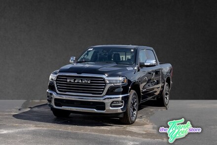 2026 Ram 1500 LARAMIE CREW CAB 4X4 5'7 BOX Pickup 1C6SRFJP1TN210781