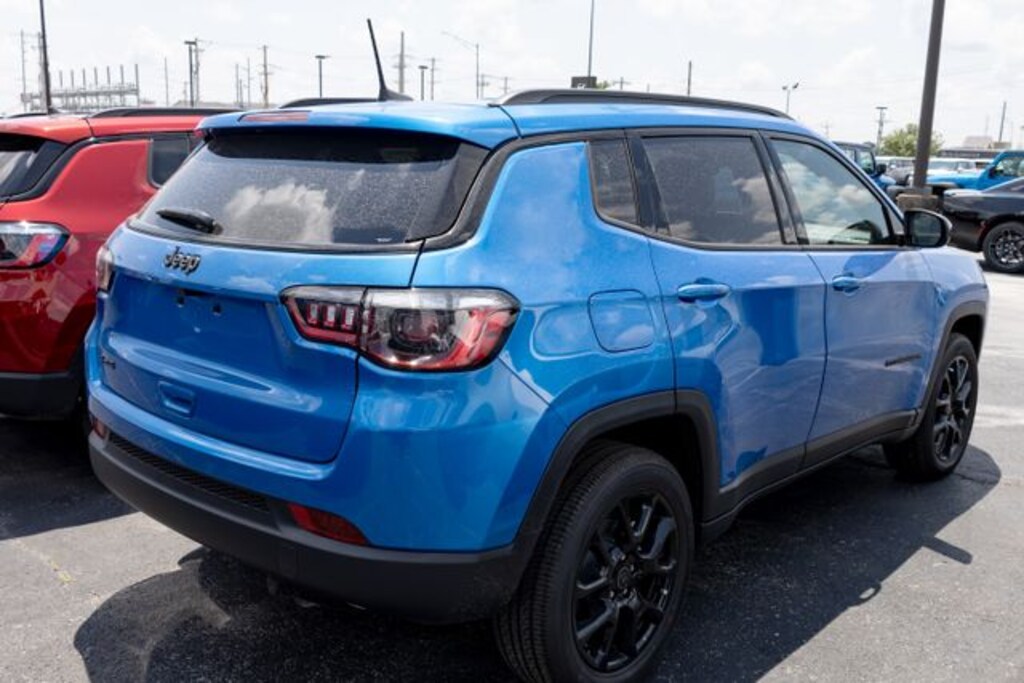 New 2026 Jeep Compass LATITUDE ALTITUDE 4X4 Sport Utility