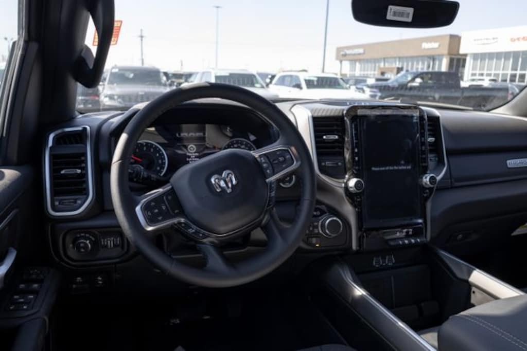 New 2026 Ram 1500 BIG HORN CREW CAB 4X4 5'7 BOX Pickup