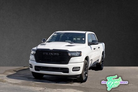 2026 Ram 1500 LARAMIE CREW CAB 4X4 5'7 BOX Pickup 1C6SRFJP1TN206634