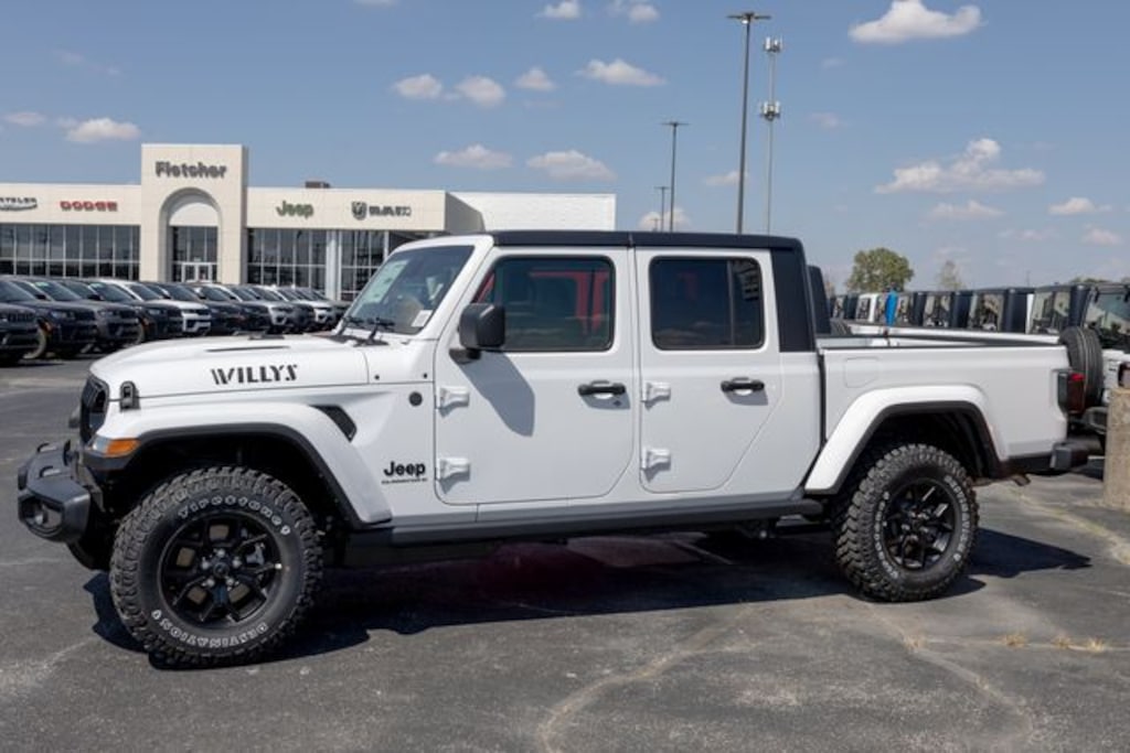 New 2026 Jeep Gladiator WILLYS 4X4 Pickup