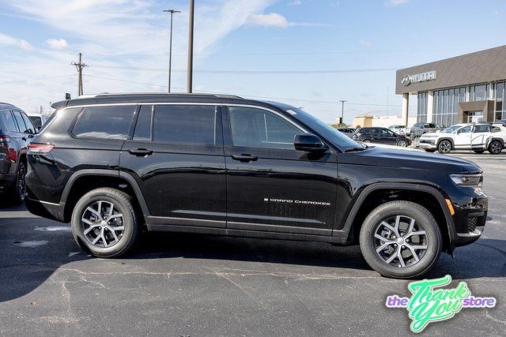 New 2025 Jeep Grand Cherokee L LAREDO X 4X4 Sport Utility