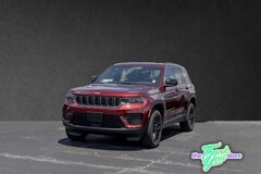 2025 Jeep Grand Cherokee LAREDO X 4X2 Sport Utility 1C4RJGAG1SC328019