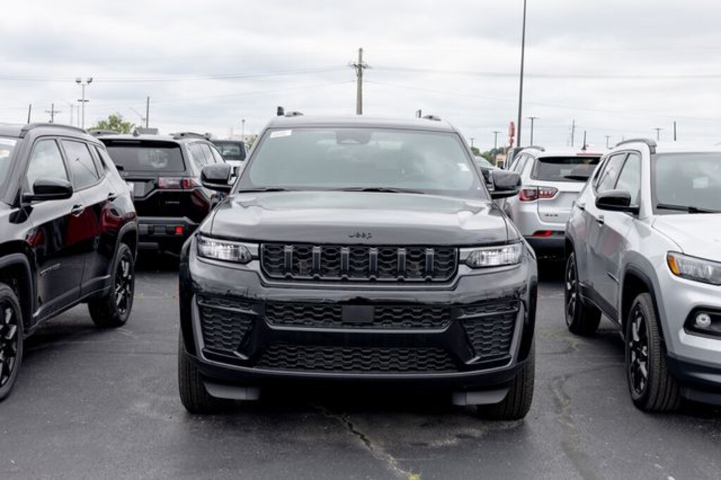 New 2026 Jeep Grand Cherokee L LAREDO ALTITUDE 4X4 Sport Utility