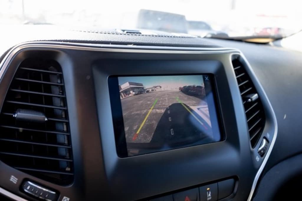 Used 2021 Jeep Cherokee Latitude Lux SUV