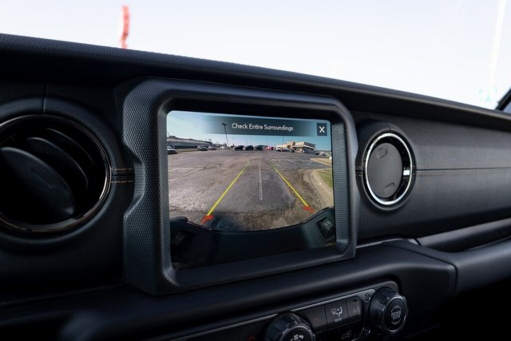 Certified 2023 Jeep Gladiator Overland Truck Crew Cab