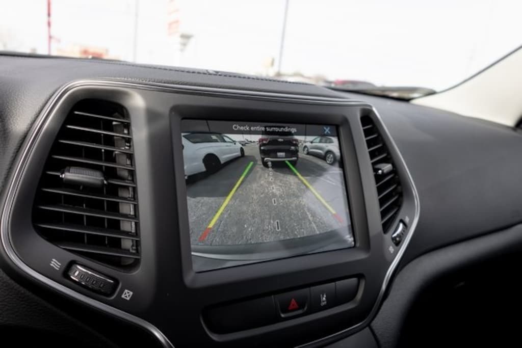 Used 2022 Jeep Cherokee Latitude Lux SUV