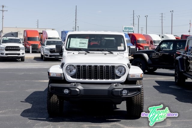 2025 Jeep Gladiator Sport photo 3