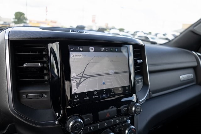 2024 Ram 1500 Laramie photo 3