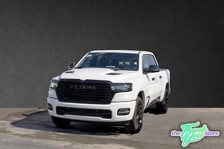 2026 Ram 1500 LARAMIE CREW CAB 4X4 5'7 BOX Pickup 1C6SRFJP1TN206634