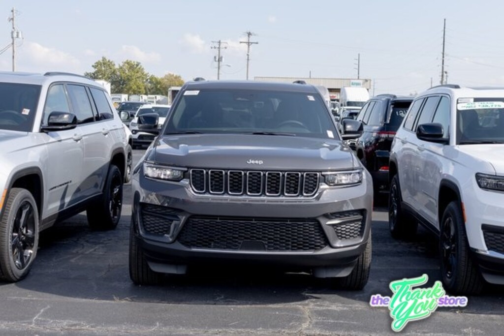New 2025 Jeep Grand Cherokee LAREDO X 4X4 Sport Utility