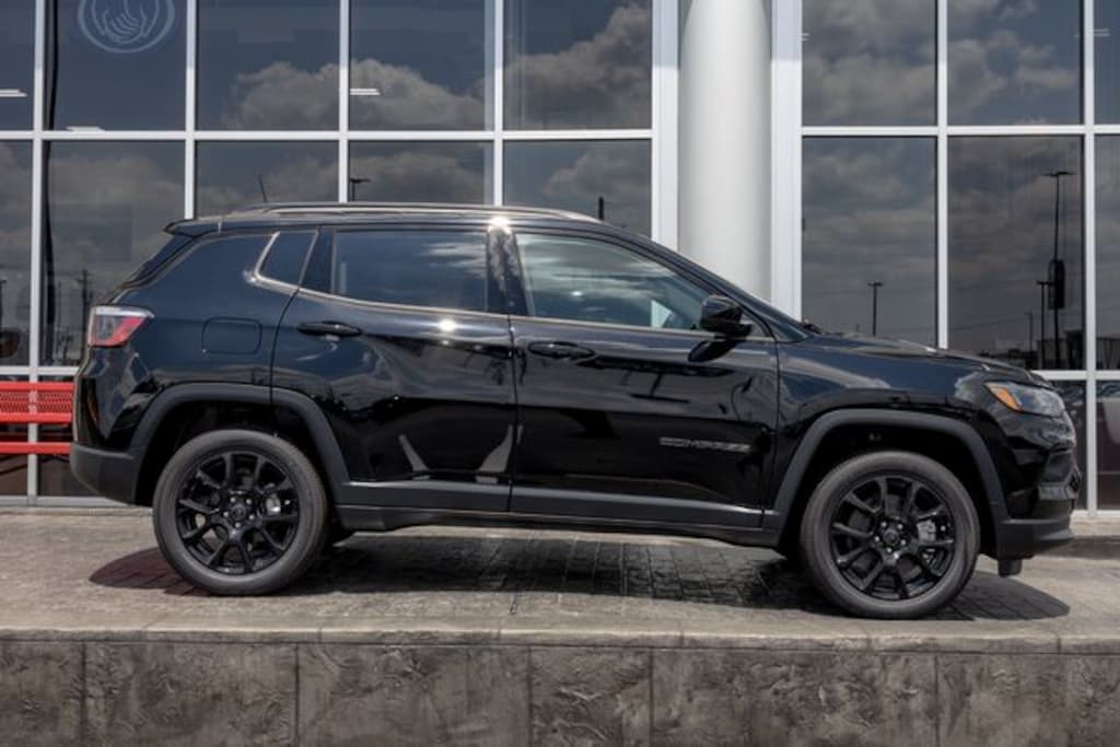New 2026 Jeep Compass LATITUDE ALTITUDE 4X4 Sport Utility