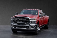 2026 Ram 3500 TRADESMAN CREW CAB 4X4 8' BOX Pickup 3C63RRGL5TG275734