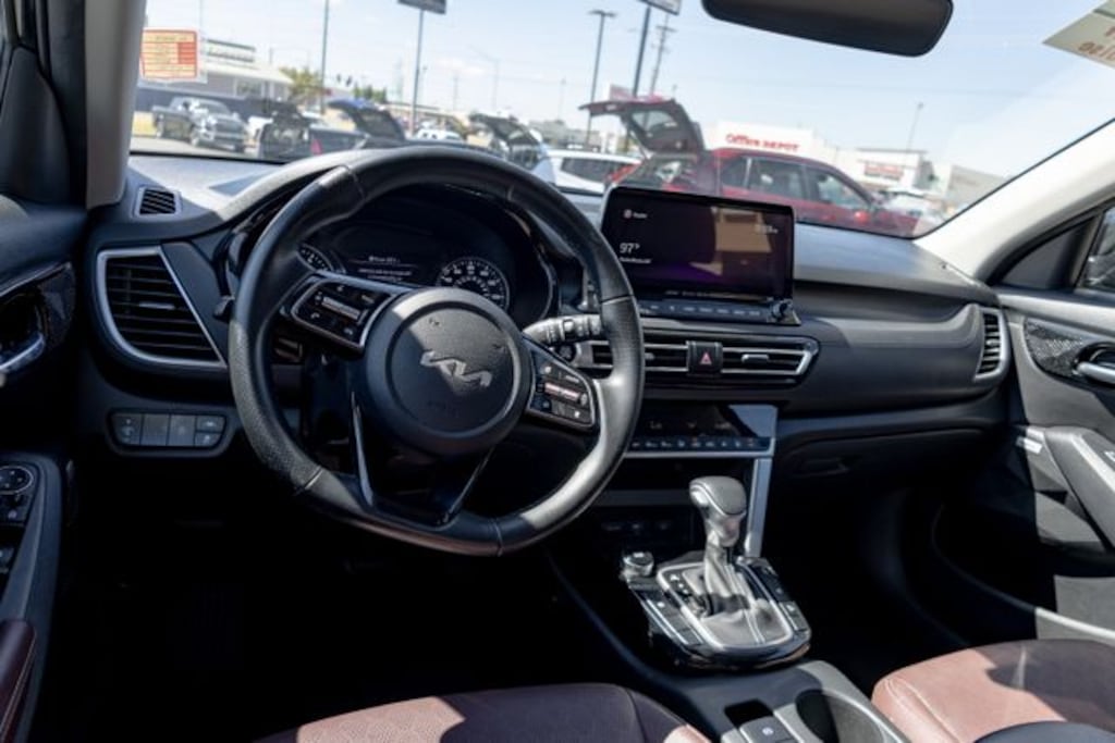 Certified 2022 Kia Seltos SX SUV
