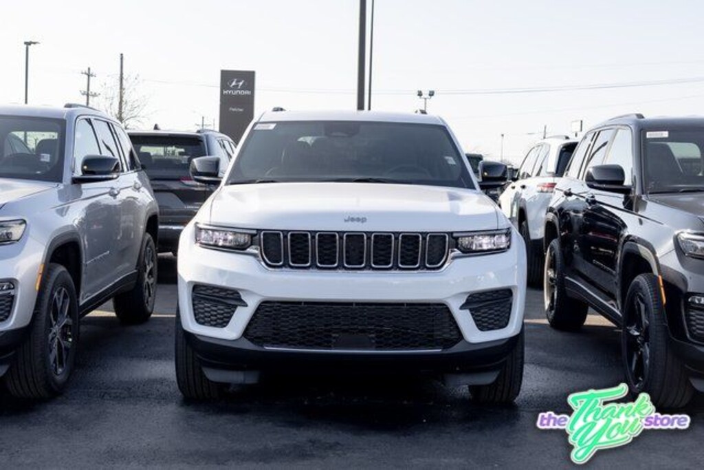 New 2025 Jeep Grand Cherokee LAREDO X 4X2 Sport Utility