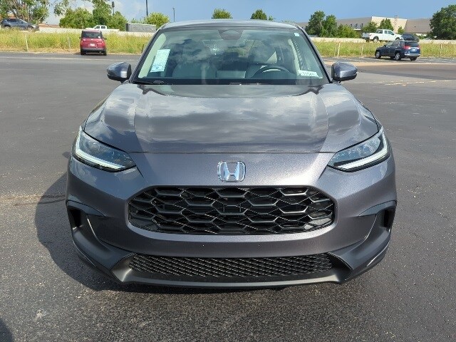 2026 Honda HR-V LX photo 2