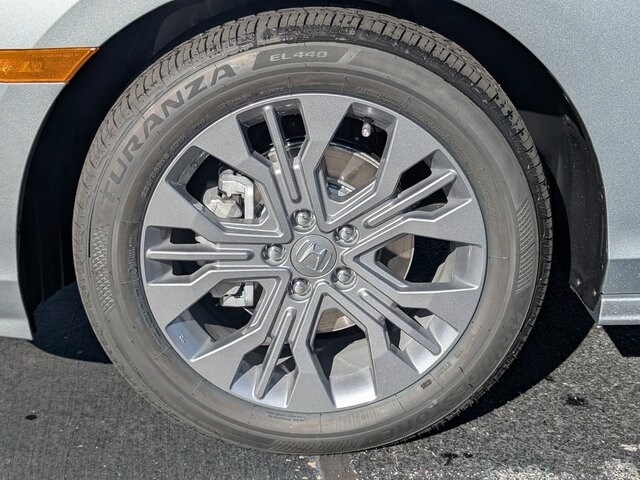 2026 Honda Odyssey Touring photo 3