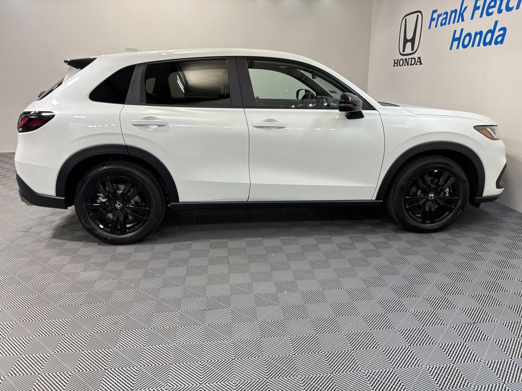 2027 Honda HR-V Sport - Photo 7