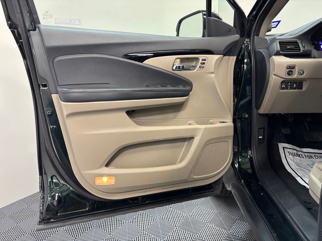 2021 Honda Pilot Elite - Photo 11