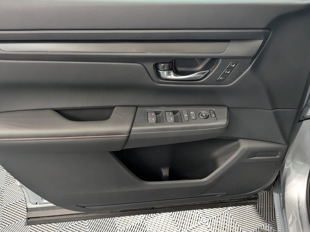 2026 Honda CR-V Sport-L - Photo 18