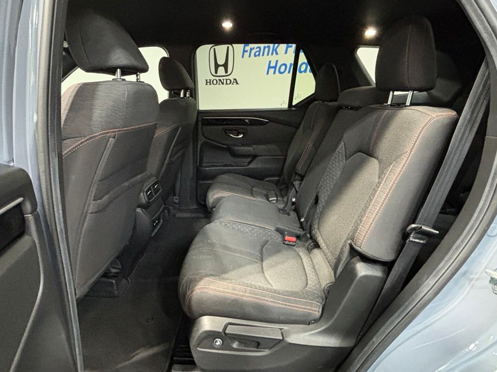 2025 Honda Pilot Sport - Photo 25