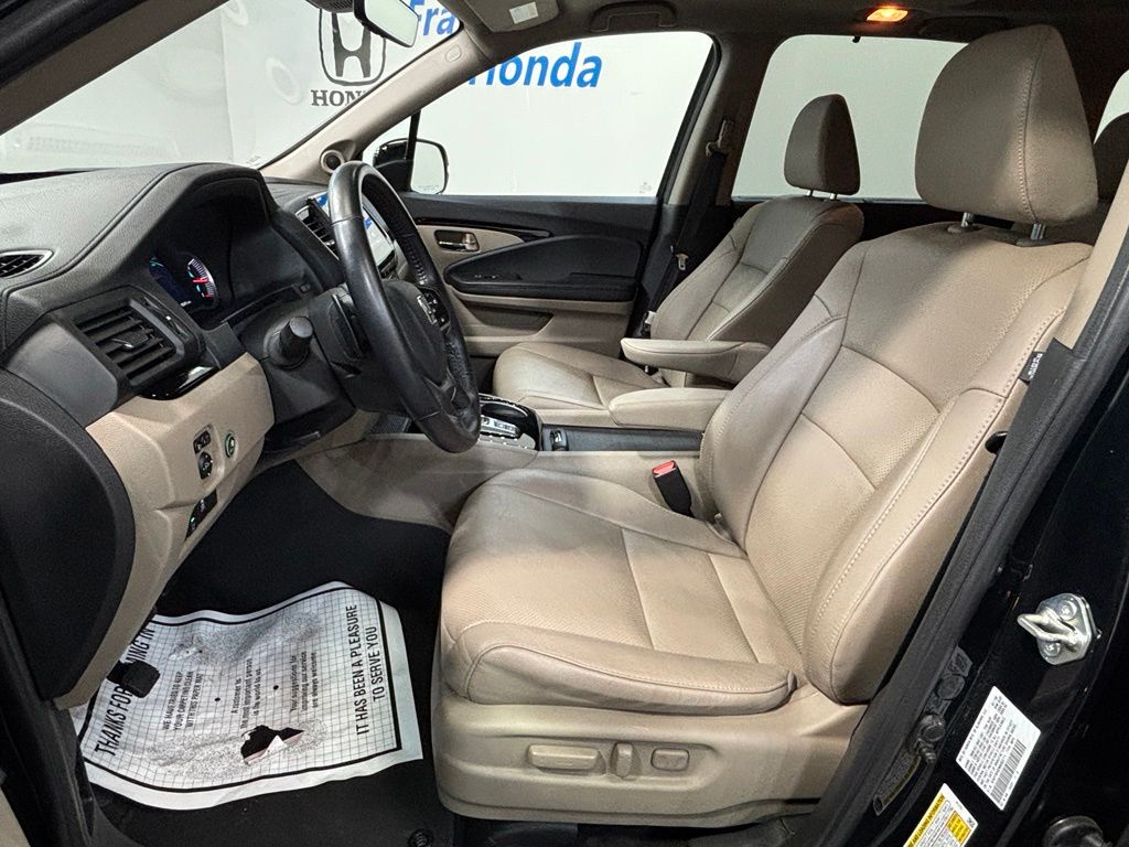 2021 Honda Pilot Elite - Photo 16
