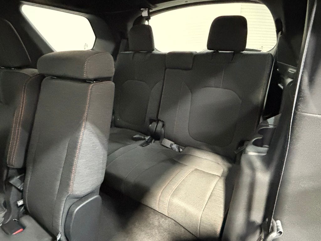 2025 Honda Pilot Sport - Photo 27
