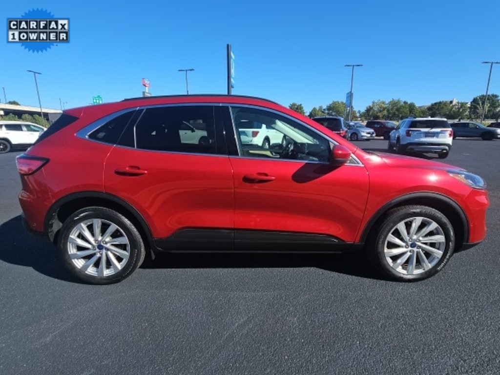 Used 2022 Ford Escape Titanium SUV