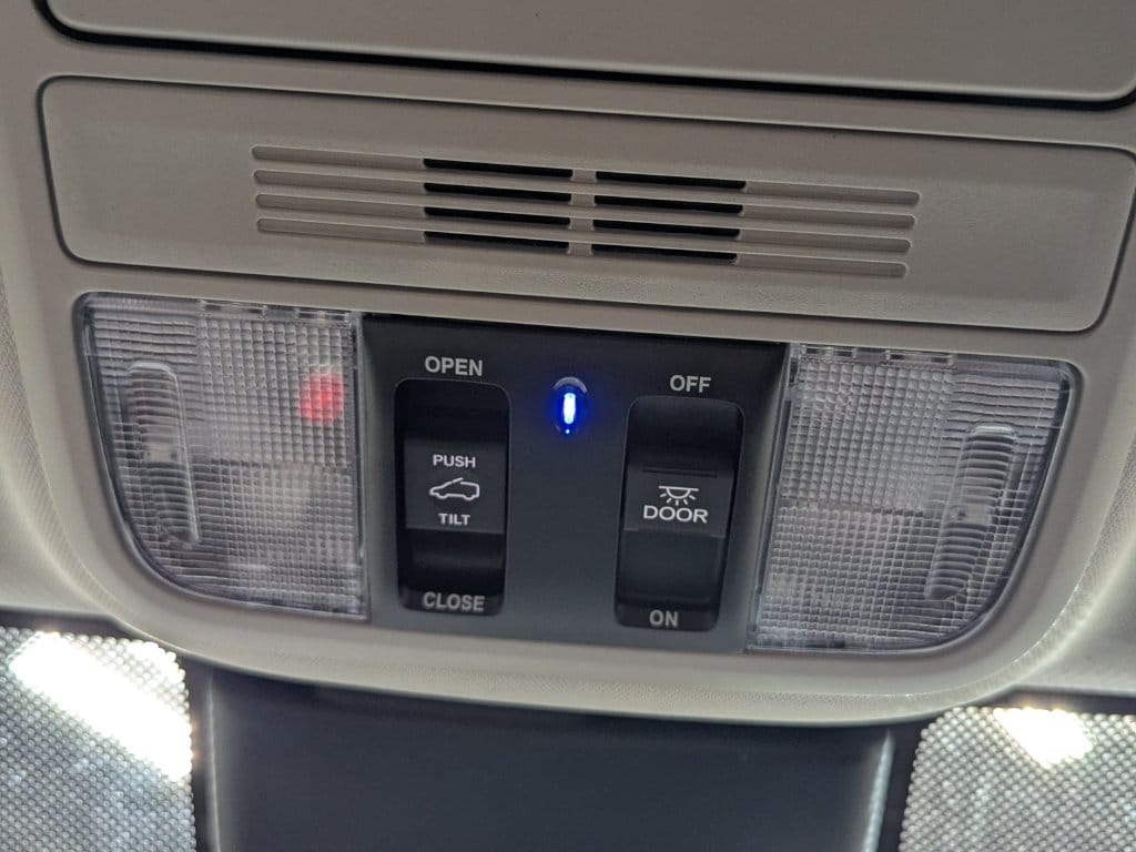 2026 Honda Odyssey Touring - Photo 37