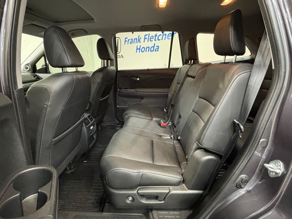 2021 Honda Pilot SE - Photo 32