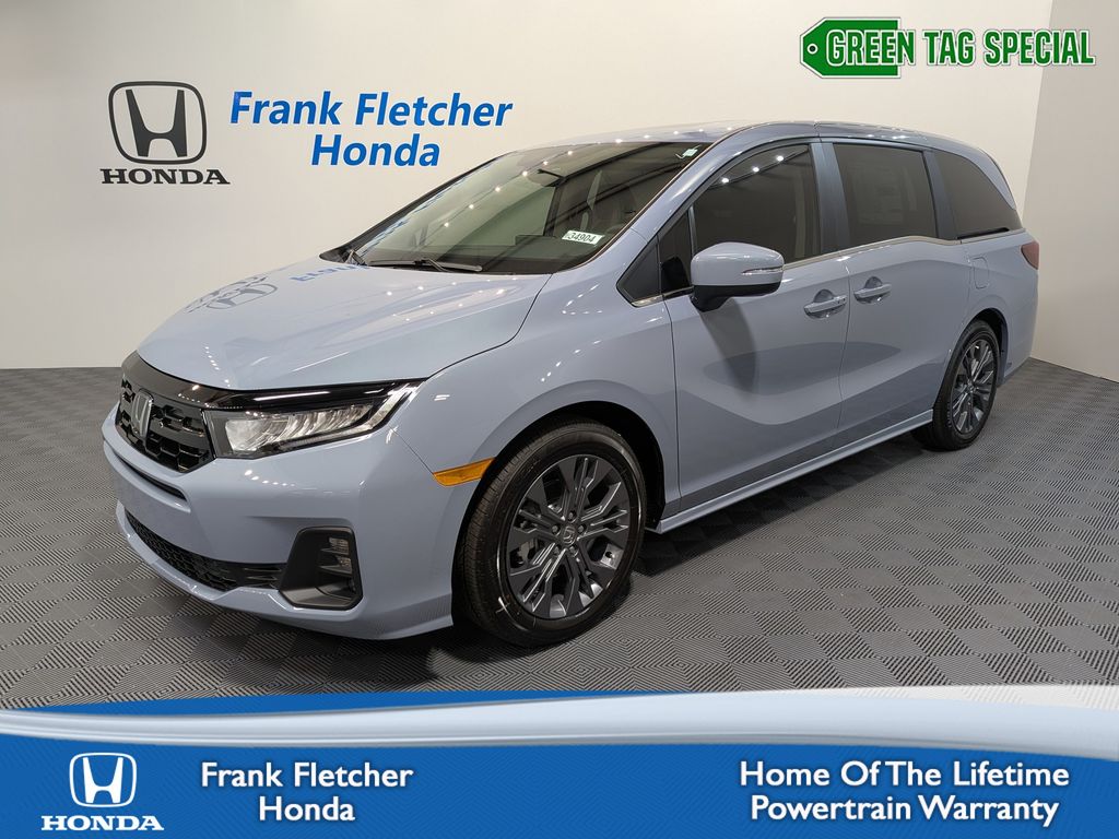 2026 Honda Odyssey Touring's photo