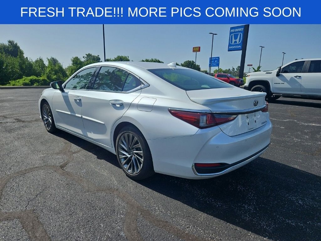 Used 2024 Lexus ES 300h Luxury Sedan