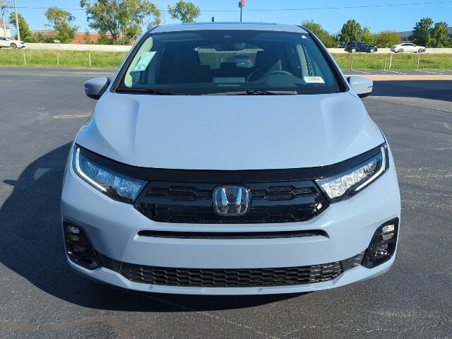 2026 Honda Odyssey Elite photo 4