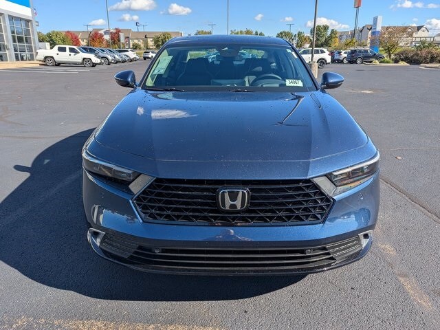 2025 Honda Accord Hybrid Touring photo 3