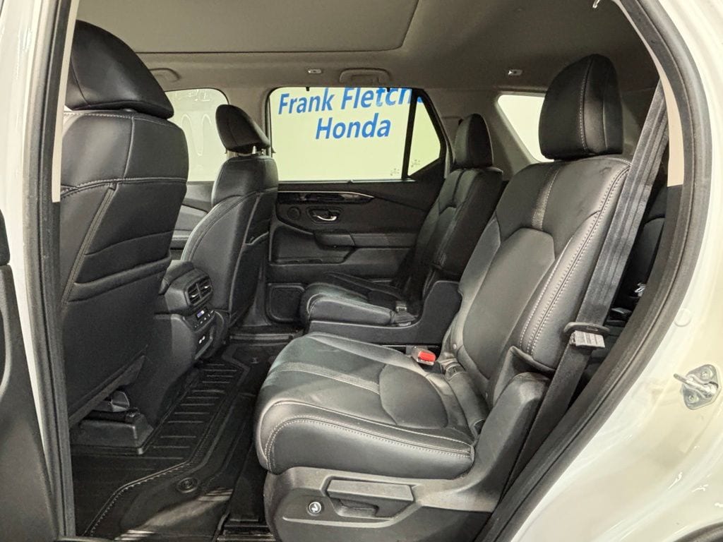 2023 Honda Pilot Touring - Photo 32
